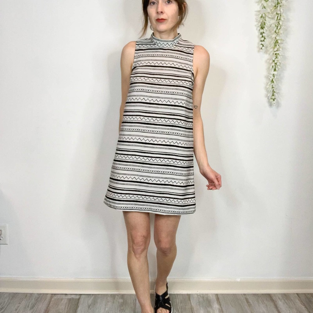 BCBGENERATION striped mini dress mock neck back cutouts 90s black & white